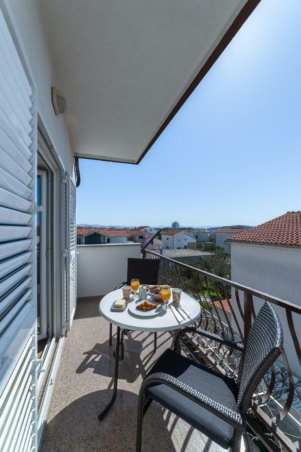 Apartments Valentino Vodice Zimmer foto